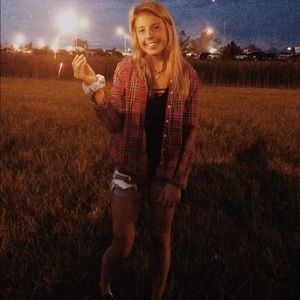 Meet your Posher, Alexis